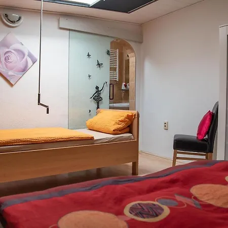 Ferienwohnung-fuer-4-personen-in-sassnitz-wb Appartement