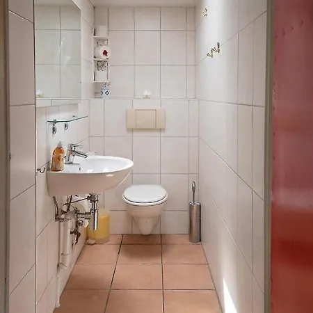 Ferienwohnung-fuer-4-personen-in-sassnitz-wb Apartmán *